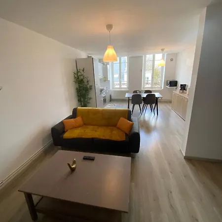 Apartment Joli Avec Parking Gratuit Sur Place Givet