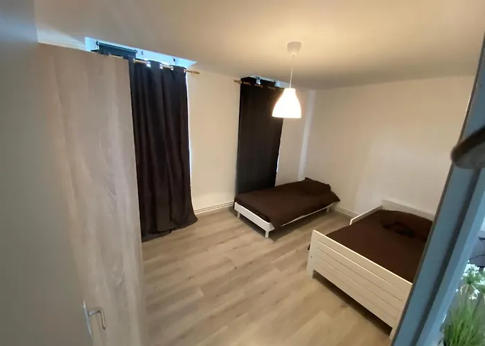 Joli Avec Parking Gratuit Sur Place Appartamento *